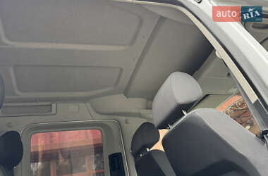Минивэн Volkswagen Caddy 2011 в 