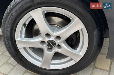 Минивэн Volkswagen Caddy 2011 в 