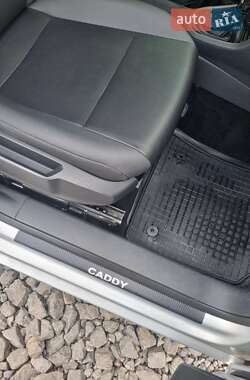 Минивэн Volkswagen Caddy 2017 в 