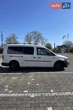 Грузопассажирский фургон Volkswagen Caddy 2015 в 