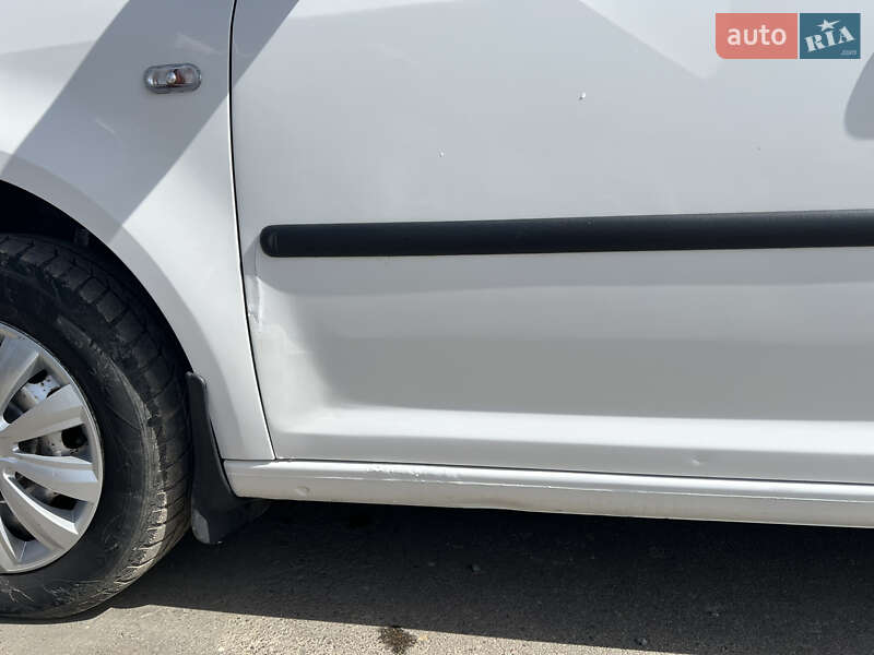 Минивэн Volkswagen Caddy 2012 в Львове