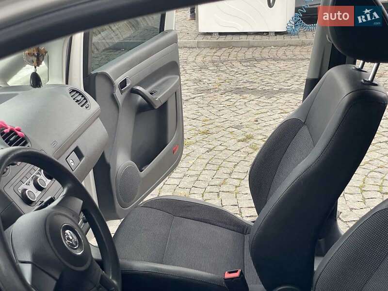 Минивэн Volkswagen Caddy 2014 в Хмельницком