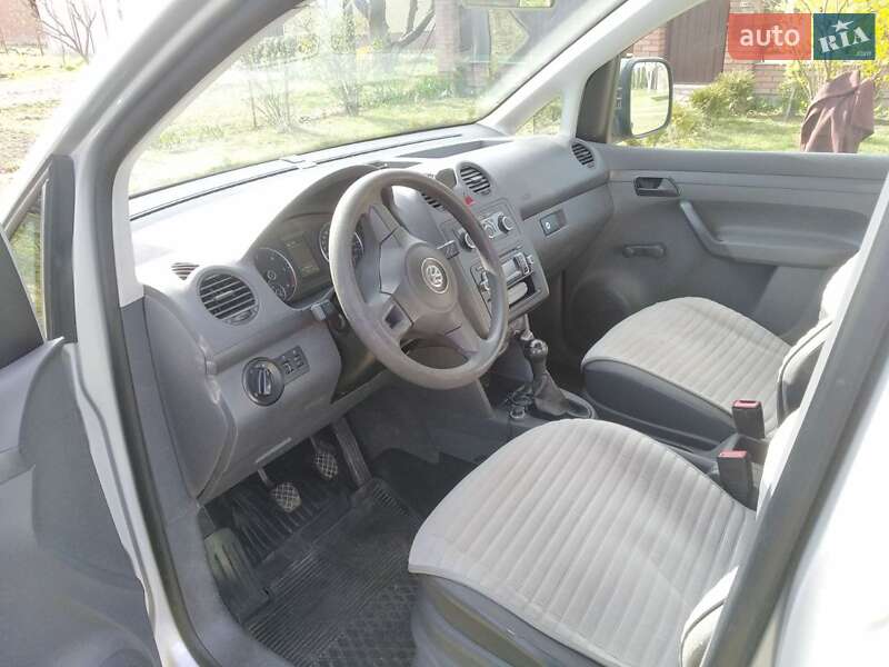 Мінівен Volkswagen Caddy 2011 в Бучі