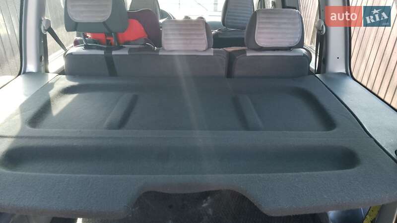 Мінівен Volkswagen Caddy 2011 в Бучі