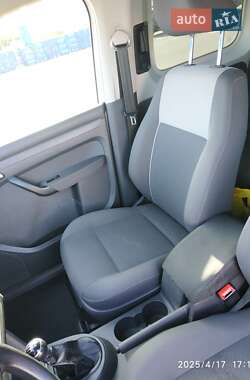 Мінівен Volkswagen Caddy 2010 в 