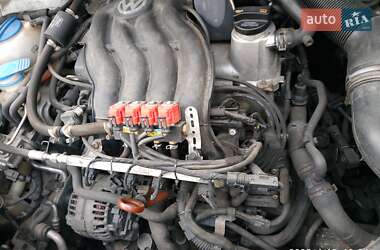 Мінівен Volkswagen Caddy 2010 в 