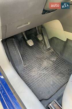 Вантажний фургон Volkswagen Caddy 2008 в 