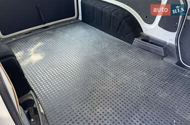 Грузовой фургон Volkswagen Caddy 2016 в 