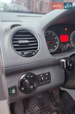 Минивэн Volkswagen Caddy 2009 в 