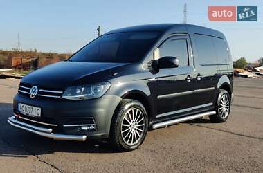 Мінівен Volkswagen Caddy 2016 в Ужгороді