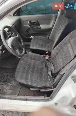 Мінівен Volkswagen Caddy 2001 в 
