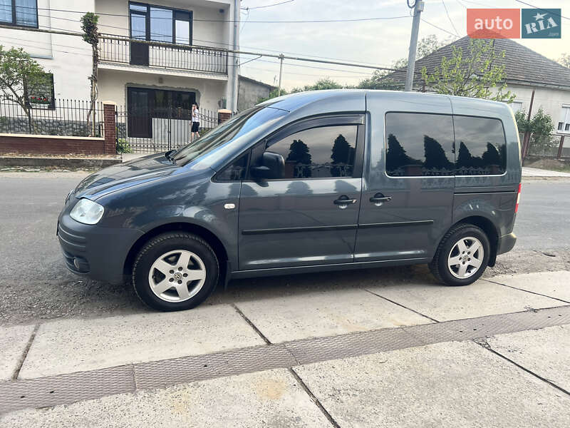 Мінівен Volkswagen Caddy 2004 в 