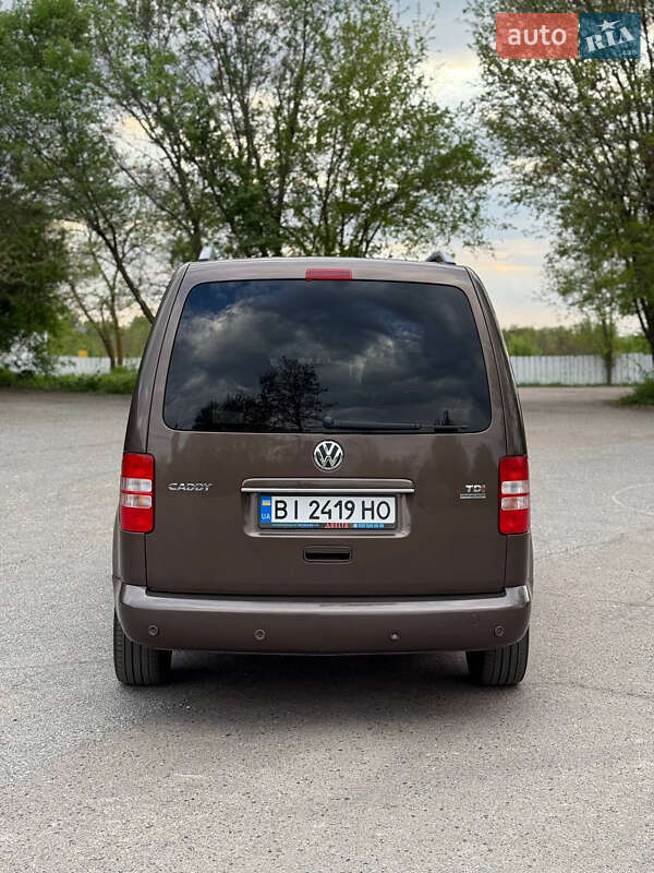 Минивэн Volkswagen Caddy 2011 в Лубнах