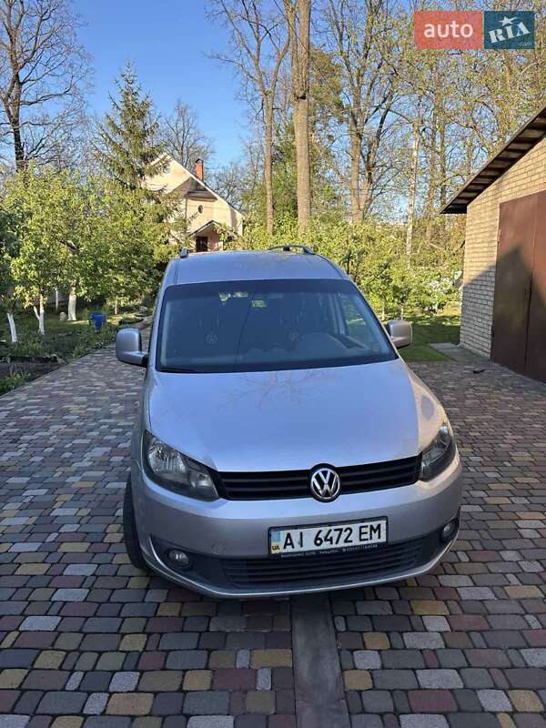 Минивэн Volkswagen Caddy 2012 в Киеве
