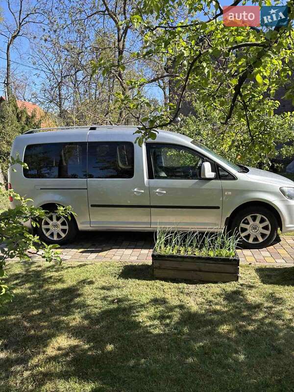 Минивэн Volkswagen Caddy 2012 в Киеве