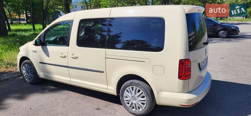 Мінівен Volkswagen Caddy 2015 в 