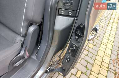 Минивэн Volkswagen Caddy 2011 в 