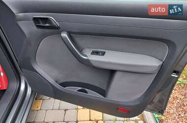 Минивэн Volkswagen Caddy 2011 в 
