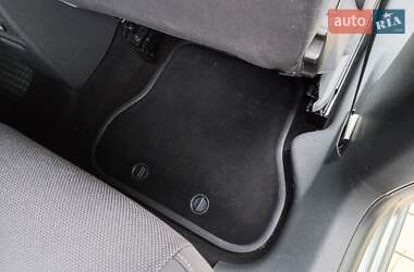 Минивэн Volkswagen Caddy 2011 в 
