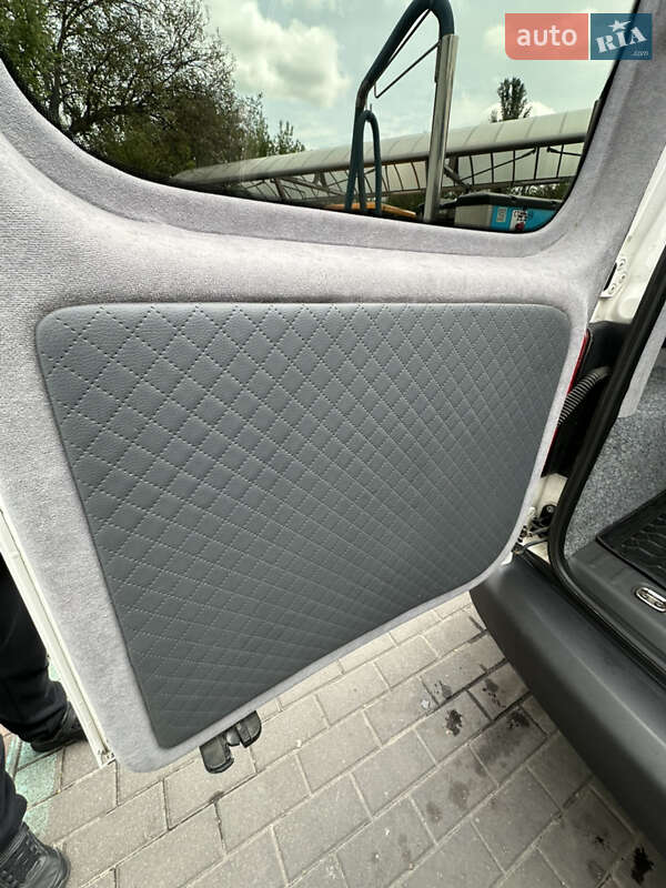 Минивэн Volkswagen Caddy 2014 в Киеве