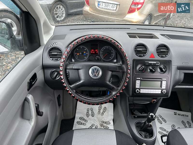 Мінівен Volkswagen Caddy 2005 в Смілі
