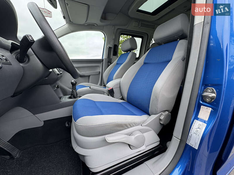 Мінівен Volkswagen Caddy 2010 в Мукачевому