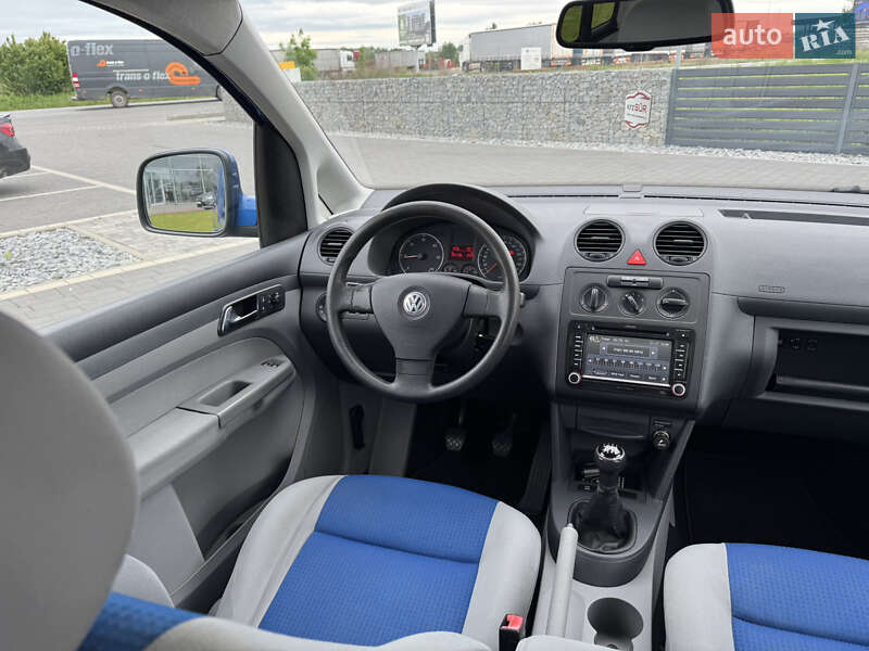 Мінівен Volkswagen Caddy 2010 в Мукачевому