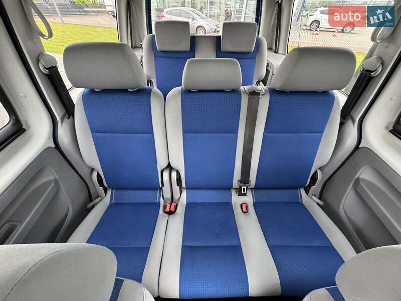 Мінівен Volkswagen Caddy 2010 в Мукачевому