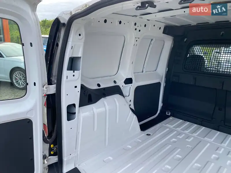 Volkswagen Caddy 2020 VIN WV1ZZZSKZMX006601 фото оголошення 18 з 47