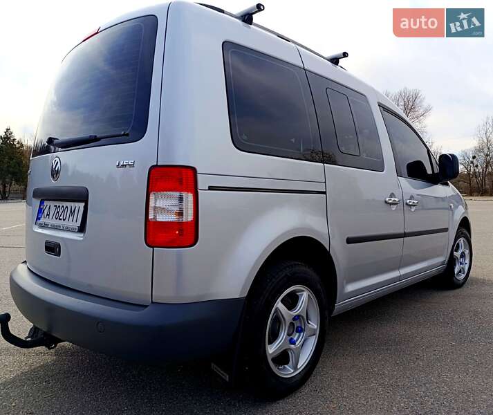 Мінівен Volkswagen Caddy 2009 в Києві