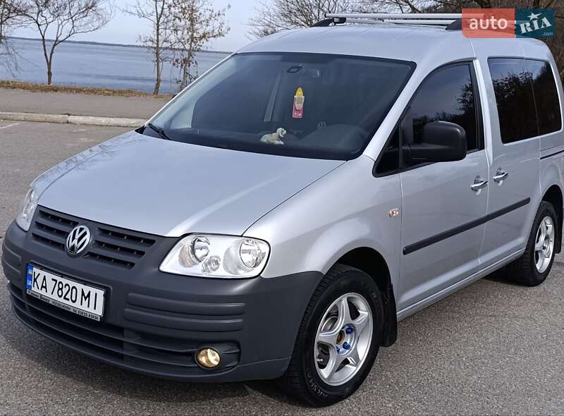 Мінівен Volkswagen Caddy 2009 в Києві