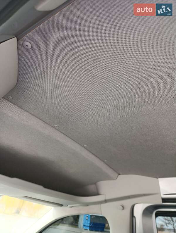 Мінівен Volkswagen Caddy 2009 в Києві