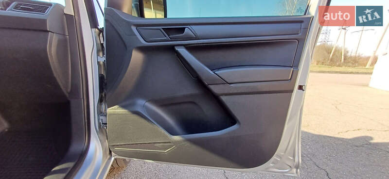 Минивэн Volkswagen Caddy 2015 в Староконстантинове
