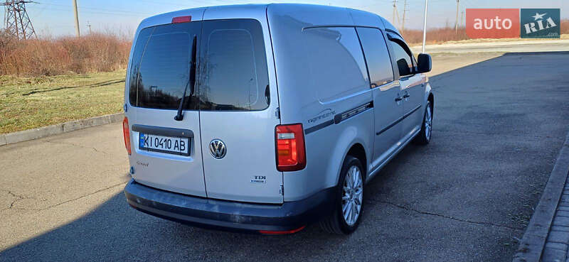 Минивэн Volkswagen Caddy 2015 в Староконстантинове