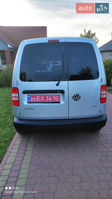 Минивэн Volkswagen Caddy 2014 в Дубно
