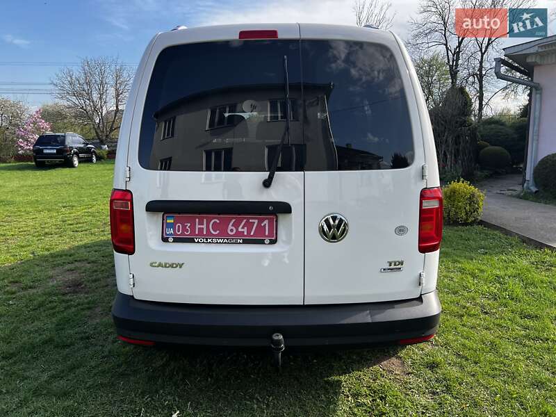 Минивэн Volkswagen Caddy 2016 в Черновцах
