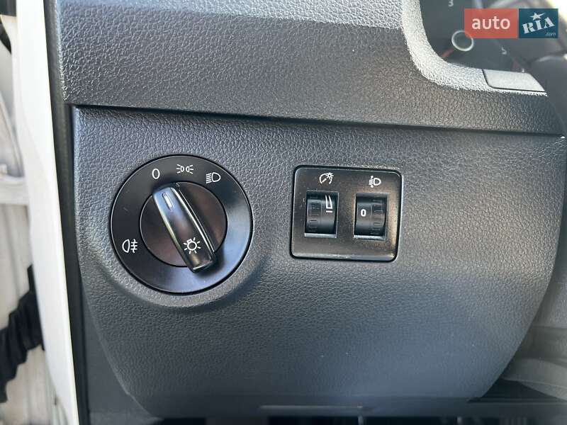 Минивэн Volkswagen Caddy 2016 в Черновцах