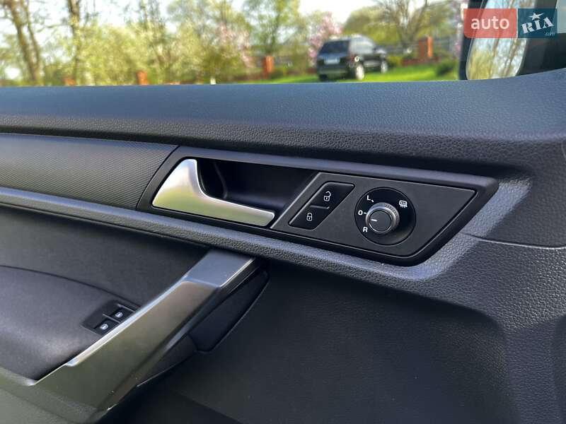 Минивэн Volkswagen Caddy 2016 в Черновцах