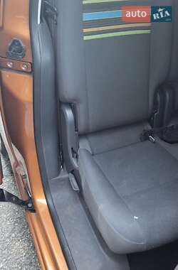Минивэн Volkswagen Caddy 2013 в 