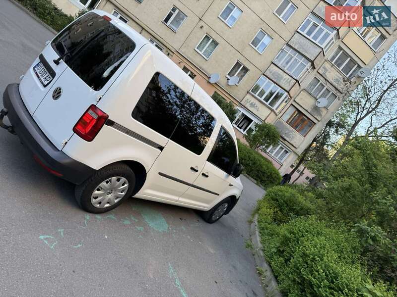 Мінівен Volkswagen Caddy 2016 в Великому Березному