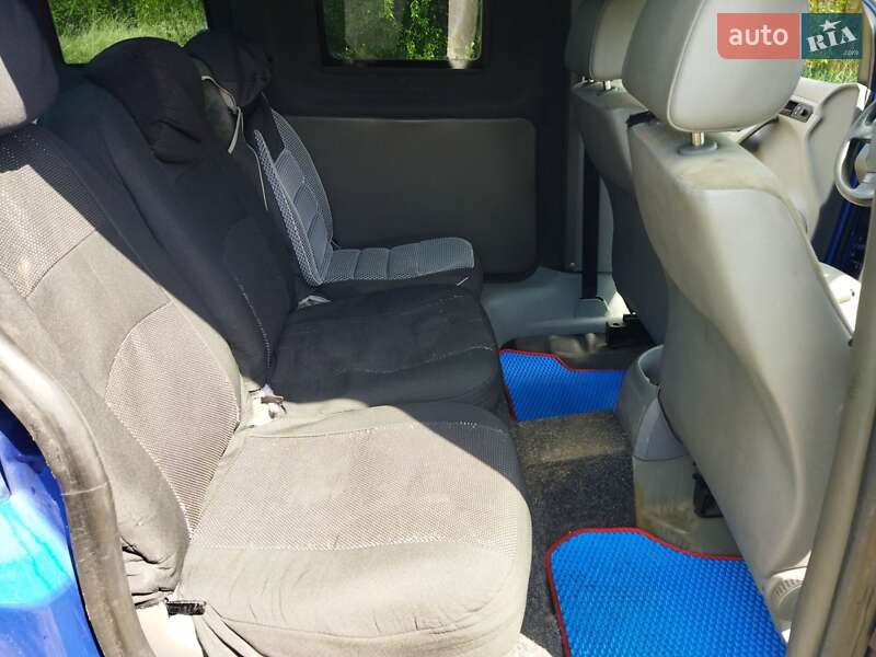 Минивэн Volkswagen Caddy 2006 в Олевске
