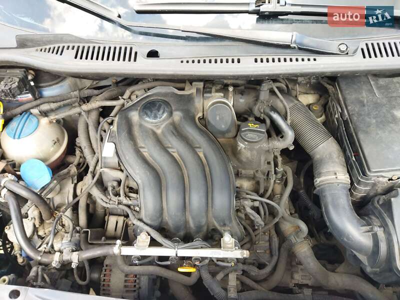 Минивэн Volkswagen Caddy 2006 в Олевске