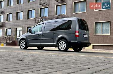 Мінівен Volkswagen Caddy 2011 в 