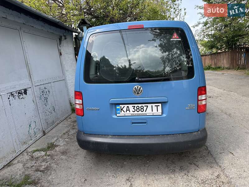 Минивэн Volkswagen Caddy 2011 в Киеве