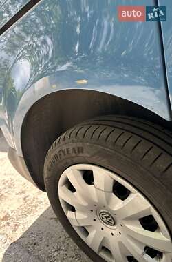 Мінівен Volkswagen Caddy 2011 в 