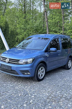 Вантажопасажирський фургон Volkswagen Caddy 2015 в Києві