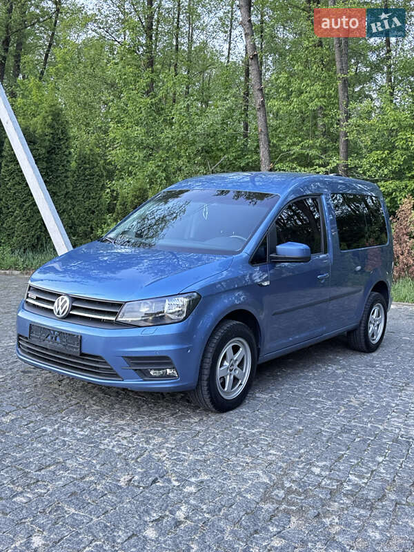 Грузопассажирский фургон Volkswagen Caddy 2015 в 