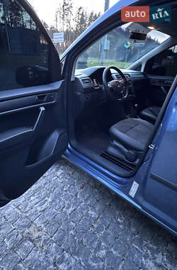 Грузопассажирский фургон Volkswagen Caddy 2015 в 