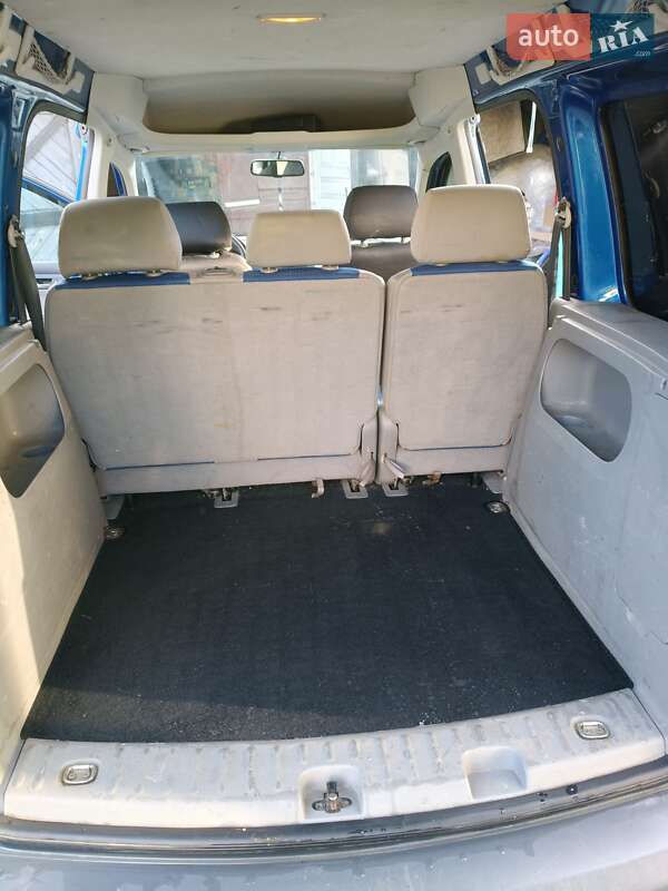 Мінівен Volkswagen Caddy 2009 в Луцьку