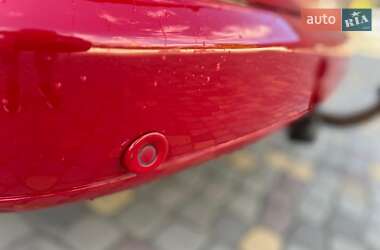 Мінівен Volkswagen Caddy 2010 в 